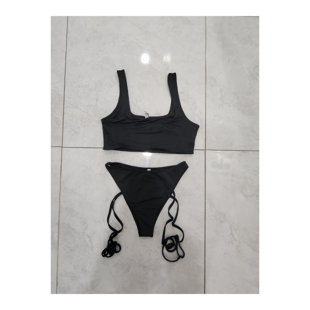 Garter bikini